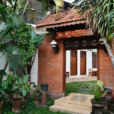 The Mangkoro Hotel By Sinergi Baturetno Luaran gambar