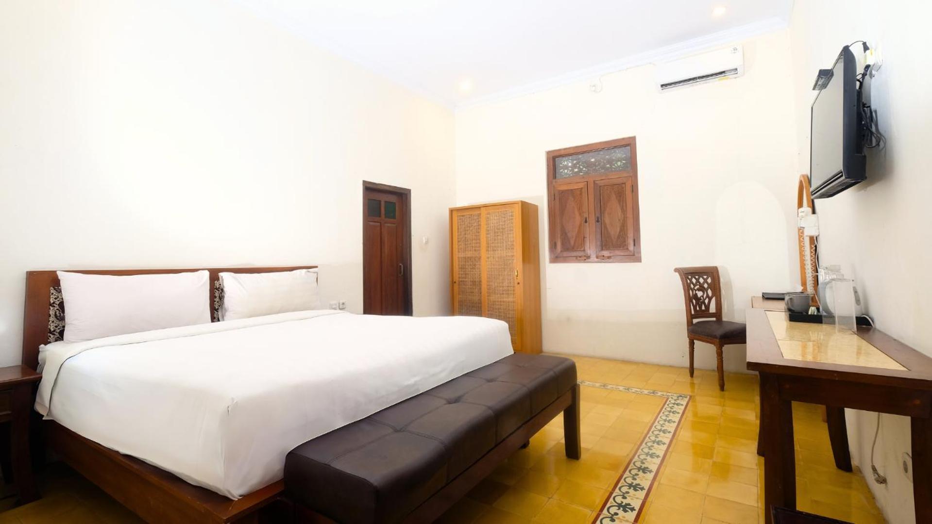 The Mangkoro Hotel By Sinergi Baturetno Luaran gambar