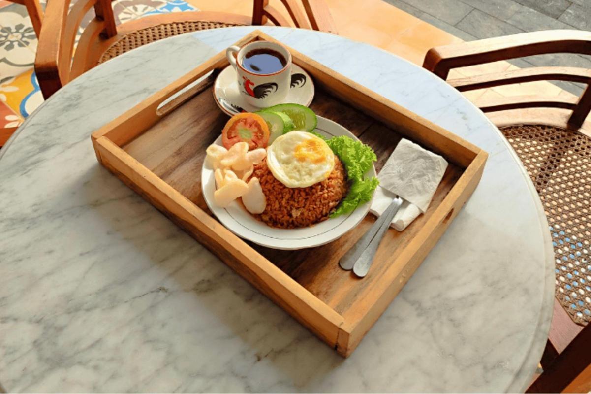 The Mangkoro Hotel By Sinergi Baturetno Luaran gambar